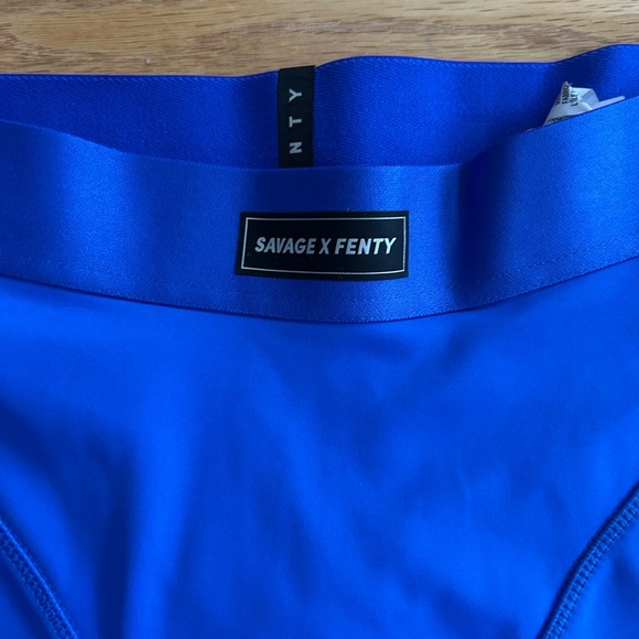 Savage X Fenty Lineup High-Waist Pocket Leggings Size 1X Purple Rihanna - Picture 10 of 10